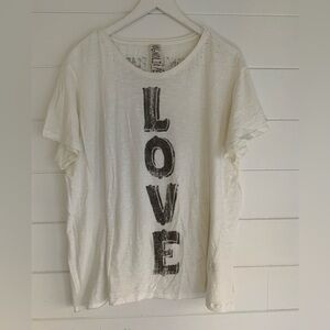 This is brand new. I took off the tags but never wore it.